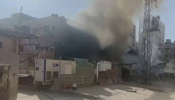 قابض اسرائیلی فوج کے العودہ اسپتال کے قریب خودکش روبوٹ دھماکے، اسپتال بند کرنے کا حکم