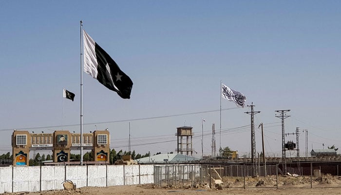 پاکستان کا افغانستان میں اپنے سفارتخانے کو سفیر کی سطح پراپ گریڈ کرنے کا اعلان
