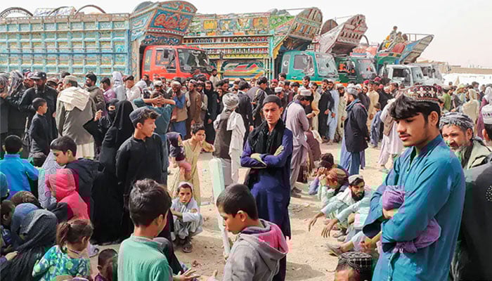 ملک میں غیر قانونی طور پر مقیم غیرملکیوں کیخلاف آپریشن تیز کرنے کا فیصلہ