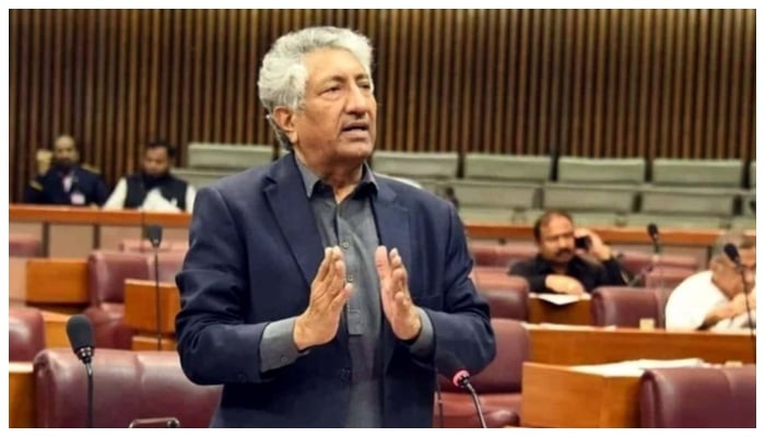 انڈیا ہمارا پانی نہیں روک سکتا یہ ہماری لائف لائن ہے، اس سے 1 انچ پیچھے نہیں ہٹیں گے: وفاقی وزیر