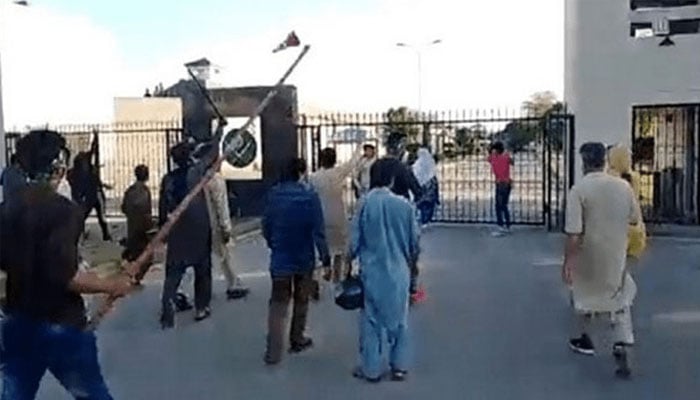 جی ایچ کیو حملہ کیس: دوران سماعت  پی ٹی آئی وکلاکی  ہنگامہ آرائی اور نعرے بازی