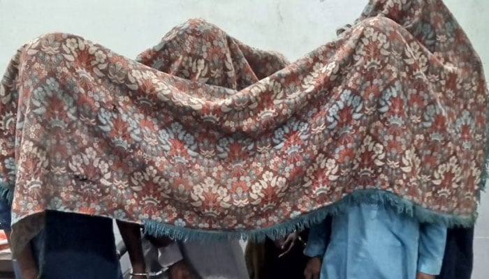 کراچی میں اغوا برائے تاوان میں ملوث 5 پولیس اہلکار گرفتار، مغوی بازیاب