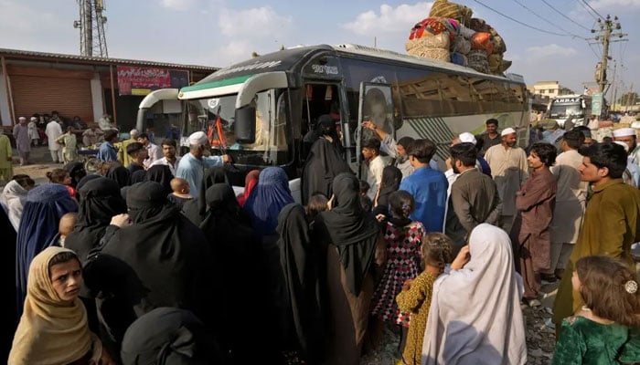 غیرقانونی غیر ملکیوں اورافغان سٹیزن کارڈ ہولڈرز کی باعزت وطن واپسی کا عمل جاری