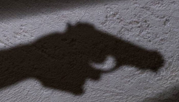 راولپنڈی: گھر میں سوئے باپ اور 2 بیٹوں کو فائرنگ کر کے قتل کر دیا گیا