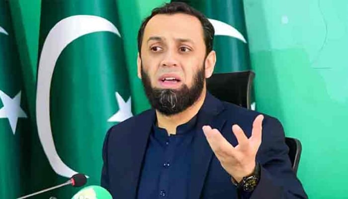 اپوزیشن کے لوگ پاکستان کے ڈیفالٹ ہونے کی شرطیں لگاتے تھے: عطا تارڑ
