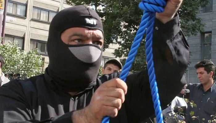 ایران: دہشتگردی کی منصوبہ بندی کے الزام میں داعش کے9 جنگجوؤں کو  پھانسی دے دی گئی
