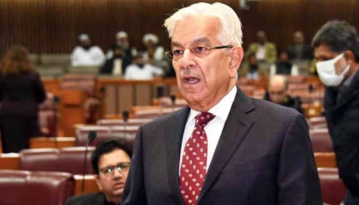 اسپیکر و چیئرمین سینیٹ کی تنخواہ، مالی مراعات میں اضافہ مالی فحاشی کے زمرے میں آتا ہے: وزیردفاع
