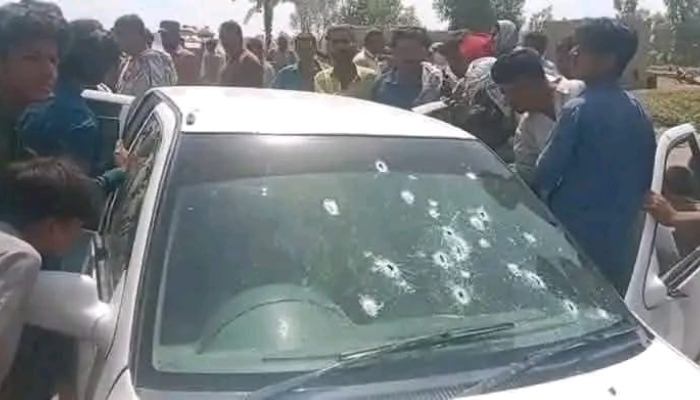شکارپور میں کار  پر فائرنگ سے 4 افراد جاں بحق