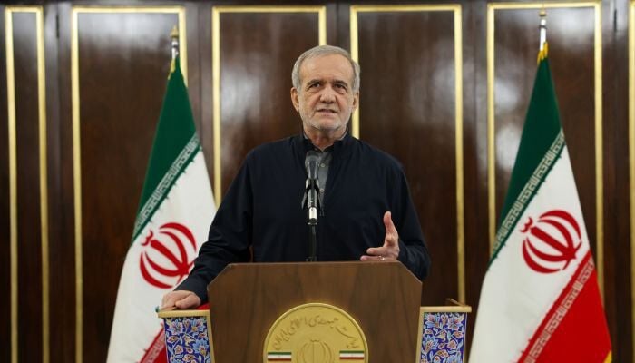 ایران کا فیصلہ کن جواب دشمن کو اس کے احمقانہ اقدام پر پشیمان کر دے گا: ایرانی صدر