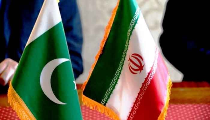 پاکستانی سفارتخانے کی ایران میں پاکستانی شہریوں کو محفوظ مقامات پر رہنے کی ہدایت