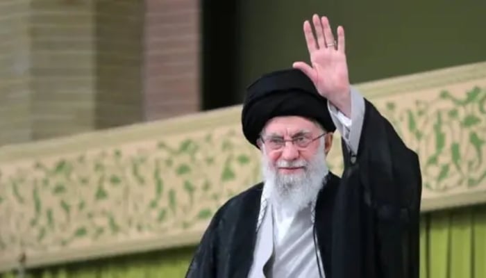 آیت اللہ خامنہ ای پر حملہ خارج از امکان نہیں، اسرائیلی حکام