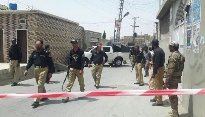 ڈیرہ بگٹی: سوئی میں پولیس گاڑی پر دستی بم حملہ، 2 اہلکار شہید