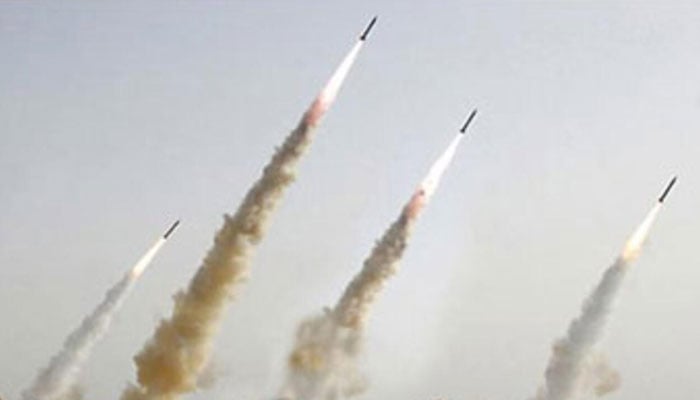 ایران نے تہران پر حملے کے جواب میں اسرائیل پر ڈرون اور میزائل داغ دیے