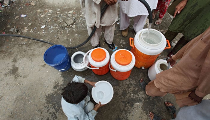 پاکستان کا وہ علاقہ جو گزشتہ ایک صدی سے پینے کے پانی سے محروم ہے