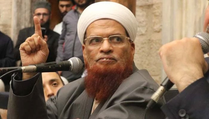 ایران مضبوط جواب دے رہا ہے، اسرائیل کو پہلی بار پتہ چل رہا بمباری کیا ہوتی ہے: مفتی تقی عثمانی