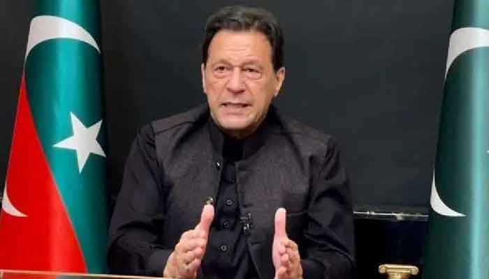 عمران خان نے عالمی حالات کے باعث احتجاجی تحریک دو ہفتوں کیلئے مؤخر کردی