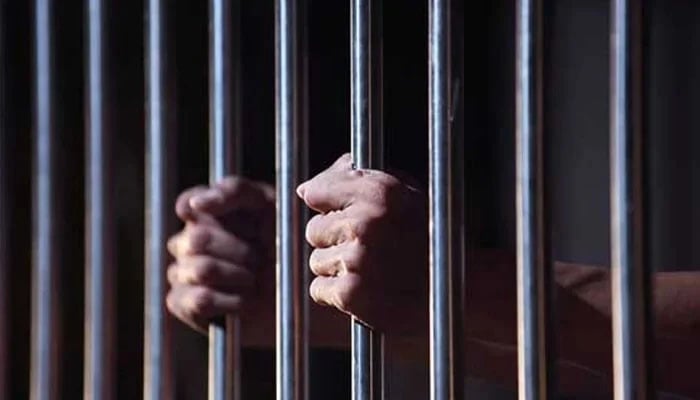 راولپنڈی: شاپنگ کے بہانے خاتون کوبلاکر زیادتی کرنیوالے ملزم کو 25 سال قید کی سزا