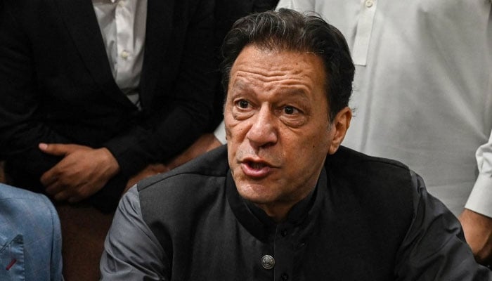 عمران خان کے نام!
