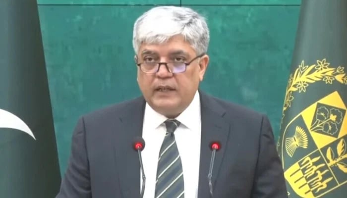 اسرائیلی جارحیت عالمی قوانین کی کھلی خلاف ورزی اور ایران کو دفاع کا پوراحق حاصل ہے: پاکستان