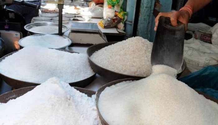 حکومت کا چینی کے سٹے بازوں اور ذخیرہ اندوزوں کے خلاف کارروائی کا فیصلہ