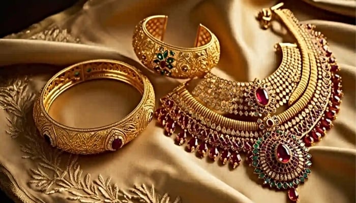 سونے کی قیمت میں سیکڑوں روپےکا اضافہ،نئی قیمت کتنی ہوگئی؟