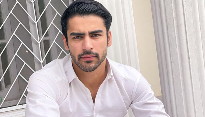 اداکار خوشحال خان کس کے کہنے پر شادی کریں گے؟