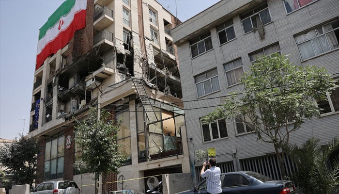 اسرائیل اور  ایران کی 12 روزہ جنگ کے دوران دونوں ملکوں نے یومیہ کتنا نقصان اٹھایا؟