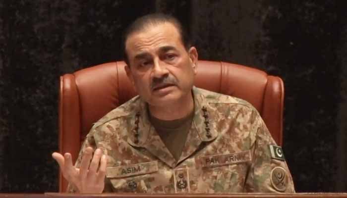 نوجوان افسران دیانتداری، پیشہ ورانہ مہارت اور وطن سے خلوص کے اعلیٰ ترین معیارات کو اپنائیں: فیلڈ مارشل
