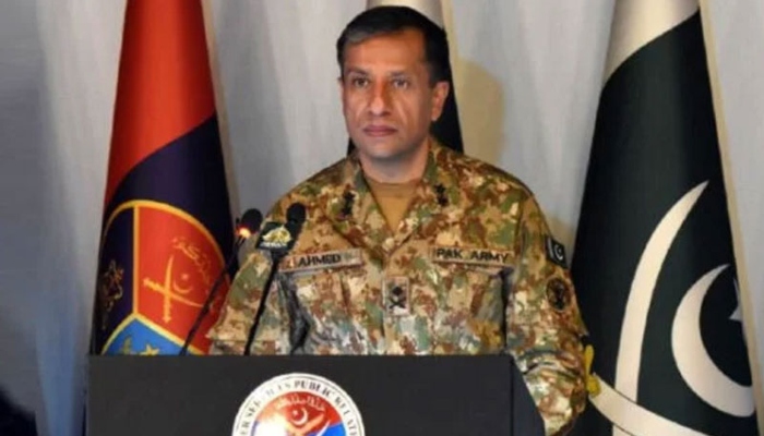 فوج سیاسی جماعتوں سے بات کرنے میں دلچسپی نہیں رکھتی: ڈی جی آئی ایس پی آر