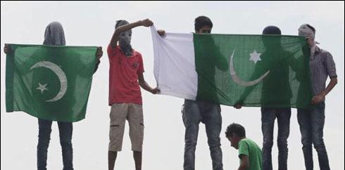 سری نگر کی جامع مسجد پر پاکستانی پرچم لہرادیا گیا