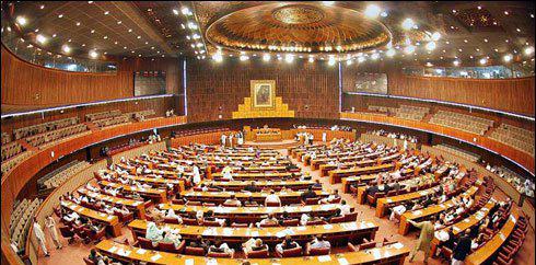  قومی اسمبلی میںکورم پورا نہ ہونے پر متحدہ اپوزيشن کا واک آؤٹ 