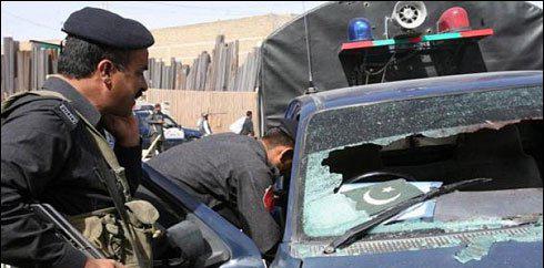 کوئٹہ:پولیس کی گاڑی کے قریب دھماکا،14افراد شہید