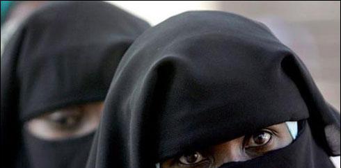 سکھر : دو کمسن بچوں کو اغوا کی کوشش، 2 خواتین گرفتار