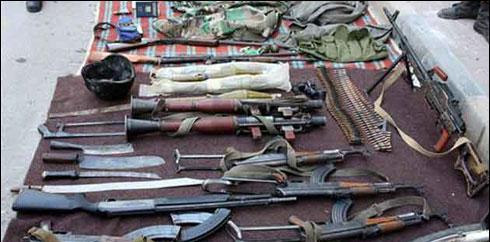 پشاور: سیکیورٹی فورسز کی کارروائیاں، بڑی تعداد میں اسلحہ برآمد