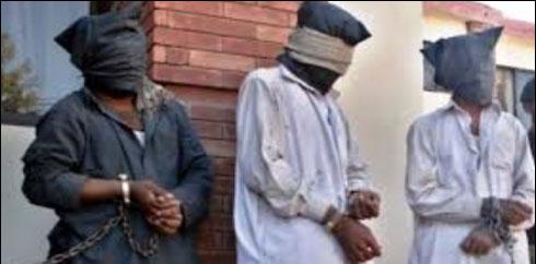 گلگت : یونیورسٹی طالبہ سے اجتماعی زیادتی،4ملزمان کا6روزہ جسمانی ریمانڈ