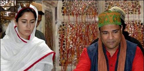 کترینہ کی فلم’فتور‘ کی کامیابی کیلئے درگاہ اجمیرشریف پر حاضری