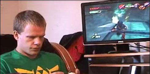 بینائی سے محروم نوجوان ویڈیو گیمز کھیلنے کا ماہر