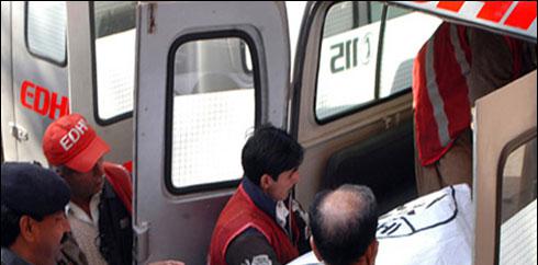 نوشہرہ: تاجرکو لوٹنے والے  تینوںڈاکو ٹریفک حادثے میں ہلاک
