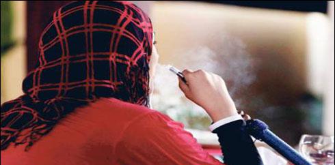 دبئی میں حاملہ خواتین کا شیشہ کیفے میں داخلہ ممنوع