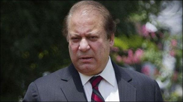 نواز شریف کی اسپتال کے کوریڈور میں چہل قدمی