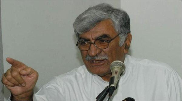 پاک افغان کشیدگی کا فائدہ دہشتگردوں کو ہو گا:اسفندیار