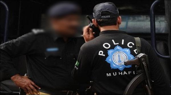 رحیم یار خان کے سستا رمضان بازار میں پولیس چینی فروخت کر نے لگی