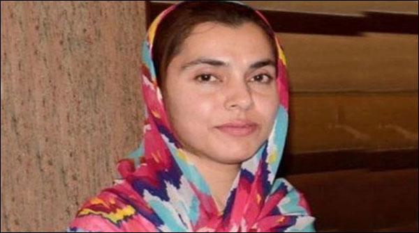 ڈائریکٹر آپریشنز پنجاب فوڈ اتھارٹی عائشہ ممتاز کو قانونی نوٹس