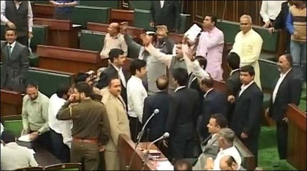 سیکیورٹی کی صورتحال پرمقبوضہ کشمیر کی اسمبلی میں ہنگامہ آرائی