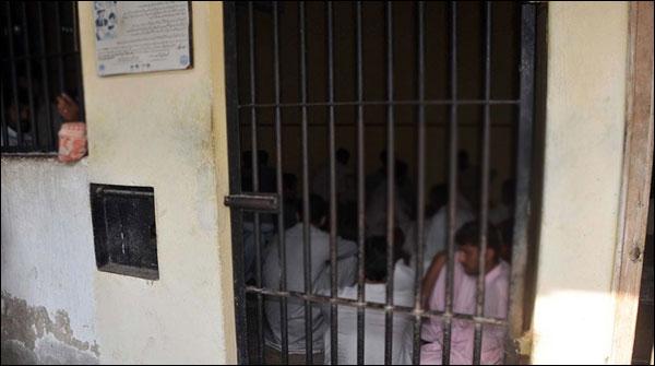 عیدالفطر پر قیدیوں کی سزاؤں میں کمی کے احکامات