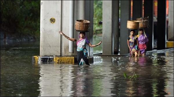 بھارت: شدید بارشیں،ہلاک افراد کی تعداد پندرہ ہو گئی