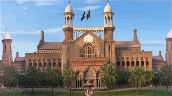 لاہور:عدالت نے بچے کو چچا سے لیکر ماں کے حوالے کردیا