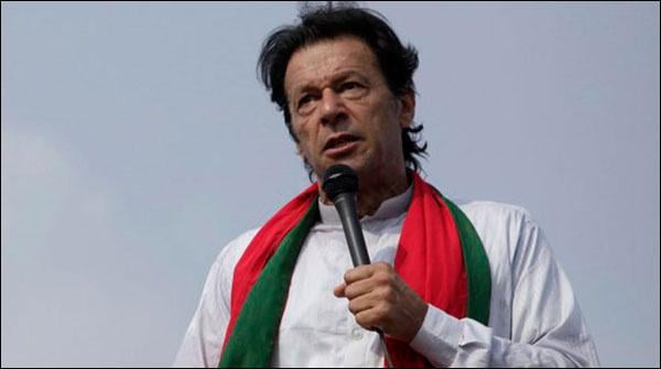پاکستان میں فوج آئی تو عوام مٹھائی بانٹیں گے،عمران خان
