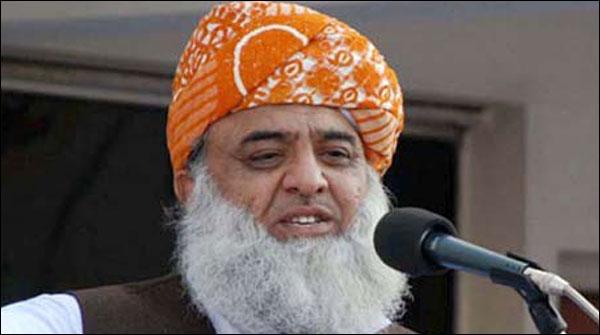 علی گیلانی کے 4نکات کی حمایت کرتے ہیں:مولانا فضل الرحمان