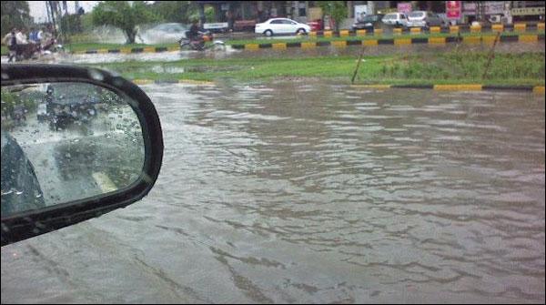 لاہور سمیت پنجاب کےمختلف علاقوں میں مزید بارش کا امکان